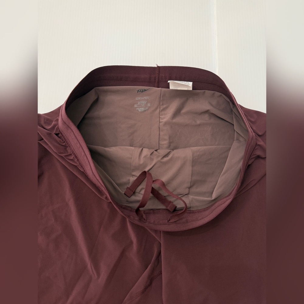 Nike Men's Maroon Athletic Shorts - Picture 6 of 12